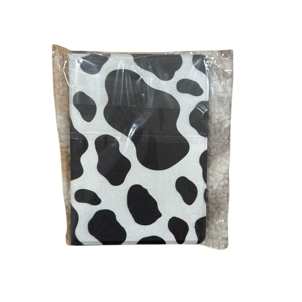 Kindle‎ Paperwhite 11th Generation 2021 Cover - Cow Print